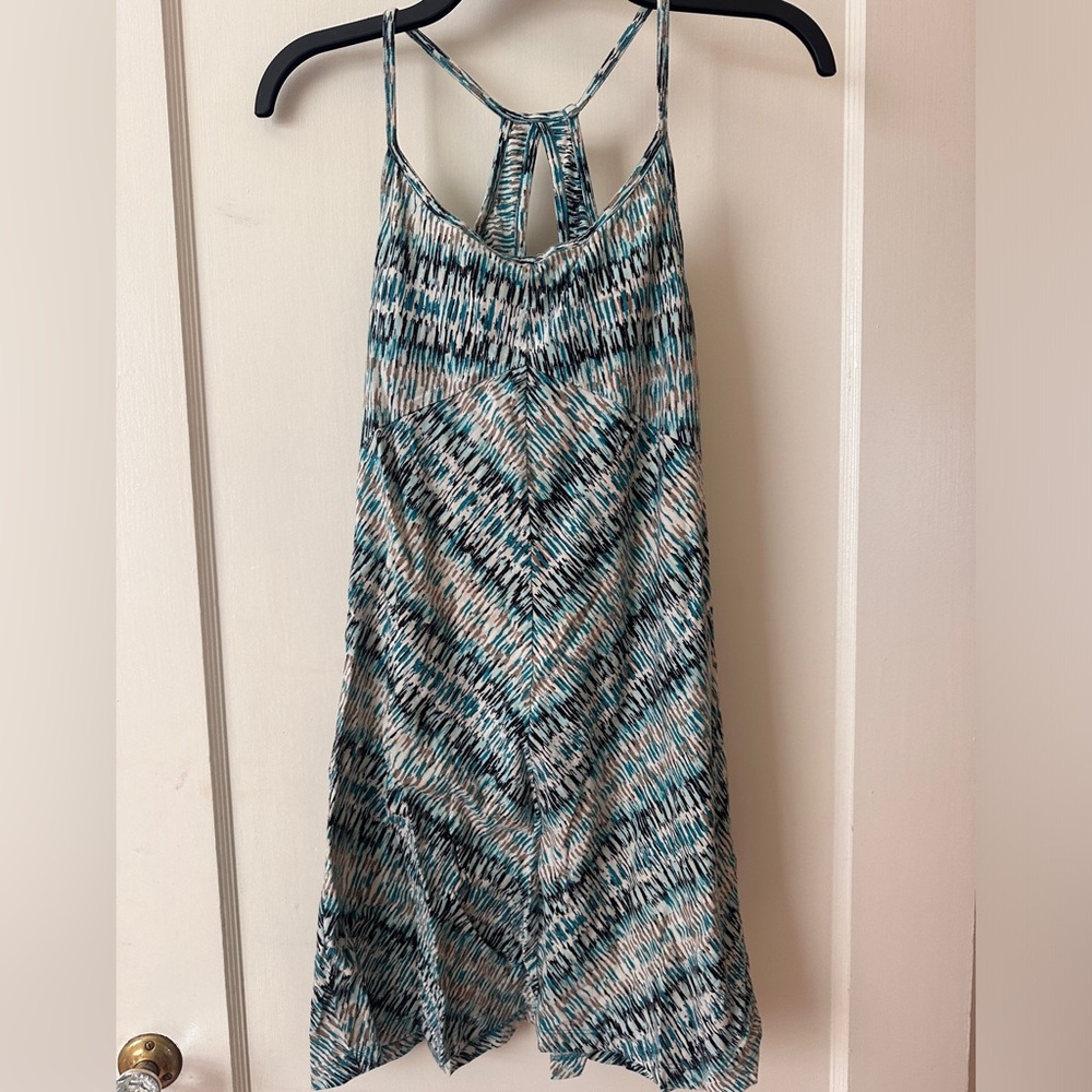 Patagonia athletic dress